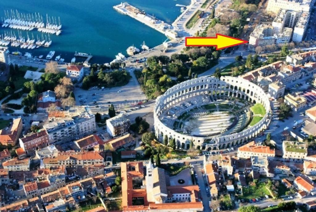 Arena Festival Lägenhet Pula Exteriör bild